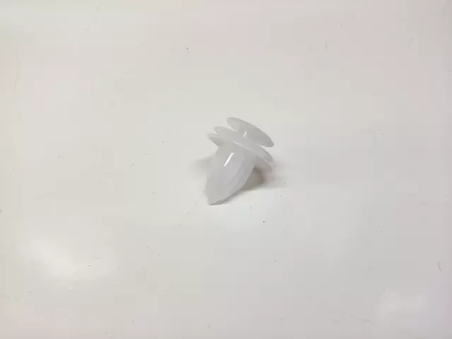 Lower Center Pillar Trim Retainer Clip - Toyota (90467-10161)