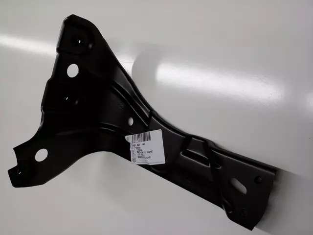 Front Bracket - Volkswagen (3C8-821-142)