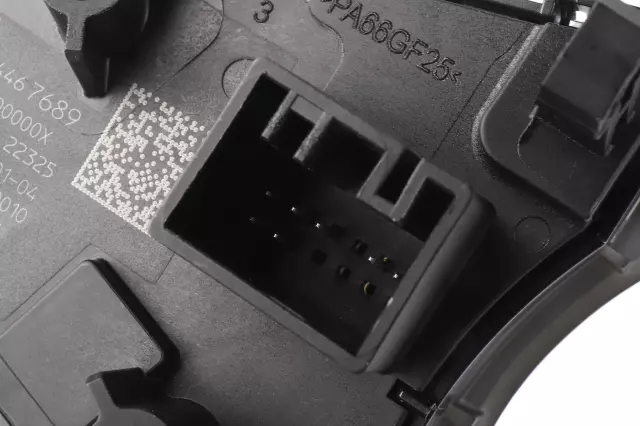 Black Radio Control Switch - GM (84467689)