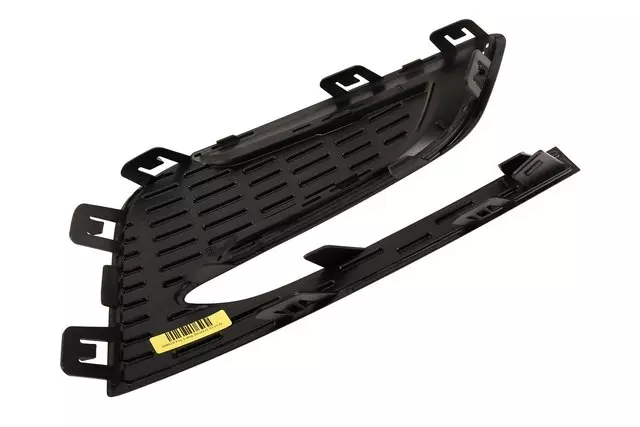 Black Driver Side Front Fog Lamp Bezel - GM (84095932)