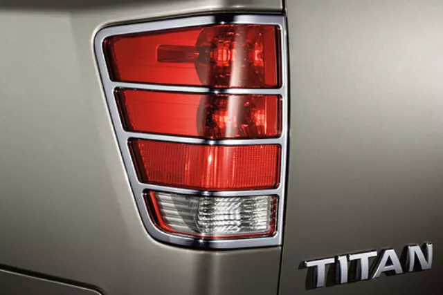 999M1WQ200CH - Exterior: Taillight Guards (Chrome ) for Nissan Image