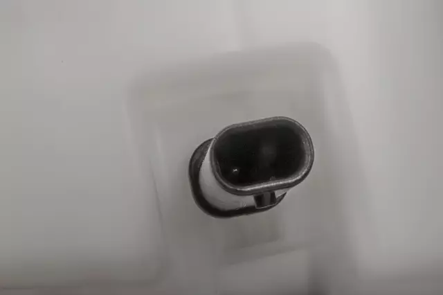 84658875 - : Brake Master Cylinder, Power Booster, and ABS Control Module Assembly for Chevrolet: Malibu Image