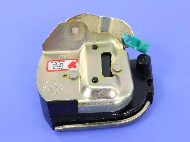 Latch - Mopar (04717338)