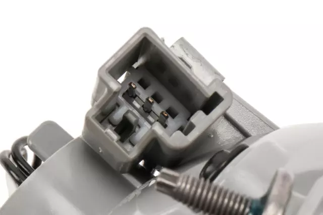 Part# 84075815 Passenger Side Rear Combination Lamp - GM (84075815)