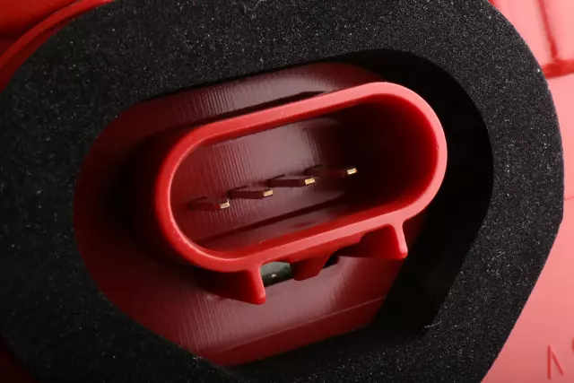 Rear Driver Side Stop Lamp - GM (84315575)