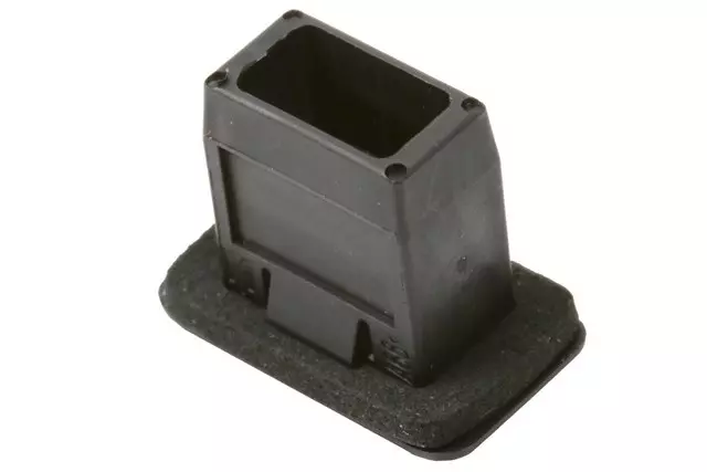 Headlamp Retainer - GM (11609270)