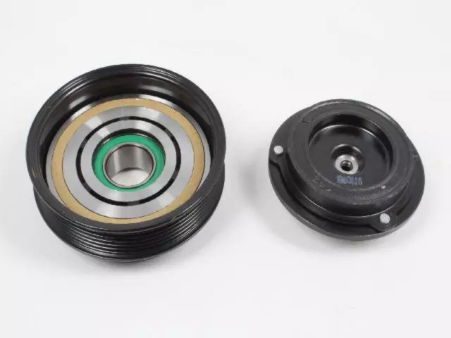 5140426AA - HVAC: Hub Assembly for Chrysler: 300 | Dodge: Challenger, Charger, Magnum | Jeep: Commander, Grand Cherokee Image