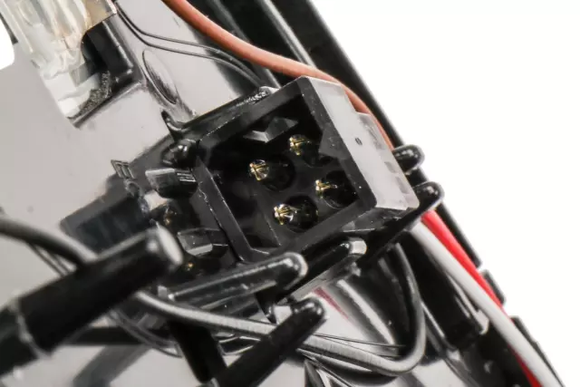 OEM NEW 09-14 GM Chevrolet GMC Front Left Outside Rear View Door Mirror 25829662 - GM (25829662)