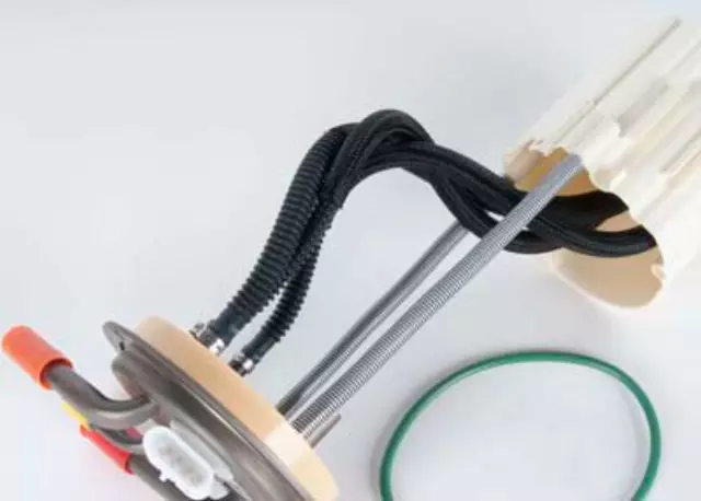 M102611 - Air &amp; Fuel Delivery: ACDelcoâ„¢ Electric Fuel Pump for Chevrolet: Express 3500, Express 4500 | GMC: Savana 3500, Savana 4500 Image