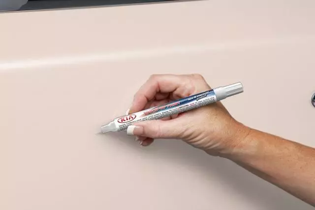 UA009TU5014A1A - Exterior: Touch Up Paint Pen - Dune for Kia: Soul Image