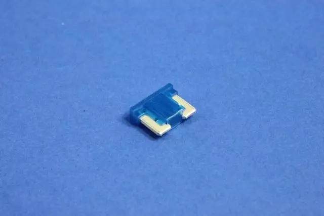 Mini Fuse - Mopar (68137031AA)