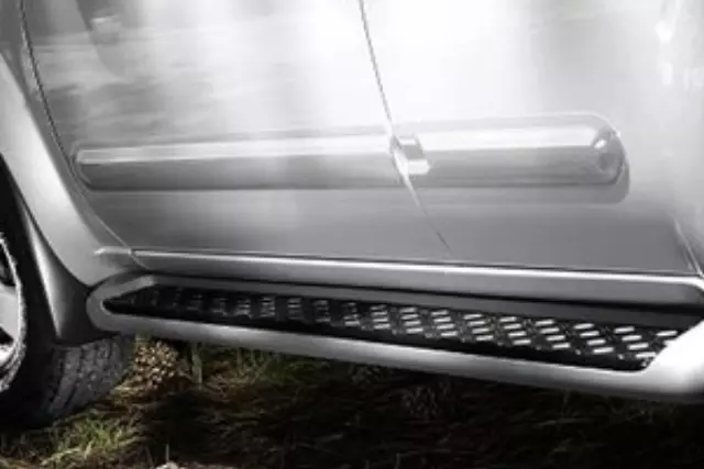 Body Side Moldings, Left-Hand, Crew - Nissan (999G2-BYNAHC1)