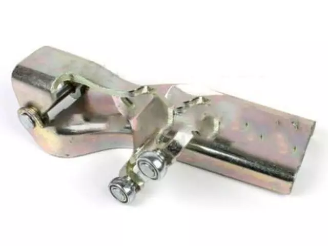 Rear Hinge - Ford (F2UZ1526800A)