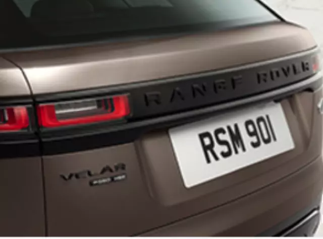 LR173874 - : Nameplate for Land-Rover Image