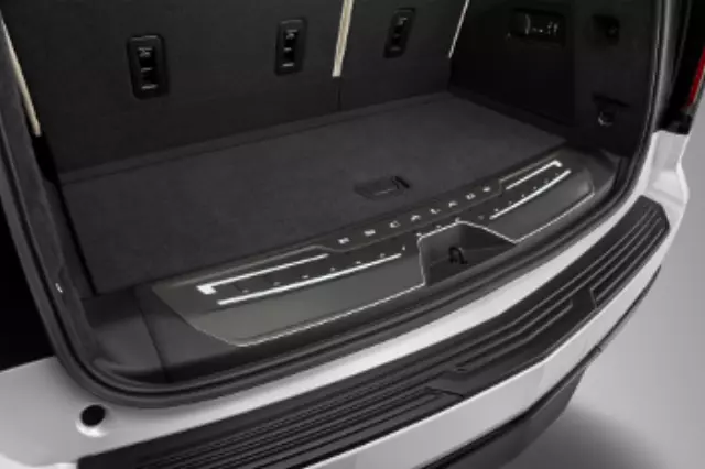 84429063 - : 2021-2024 Cadillac - Cargo Door Sill Plate for GM Image