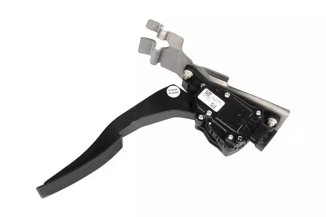 Accelerator Pedal with Bracket - GM (15821777)