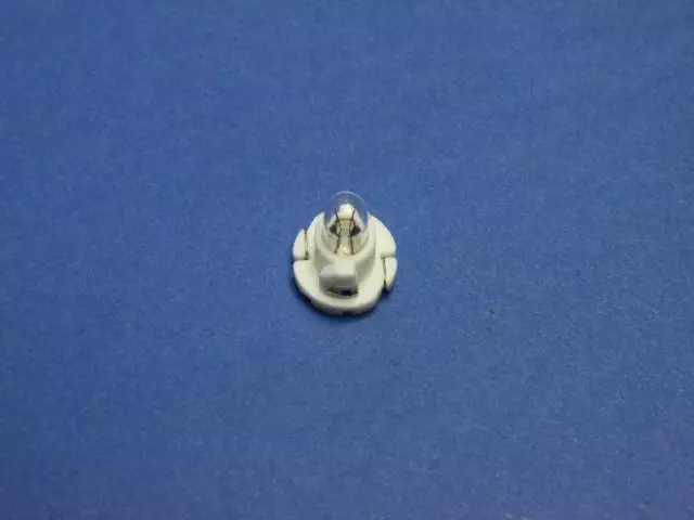 Heater And A/c Control Bulb And Socket - Mopar (5011273AA)