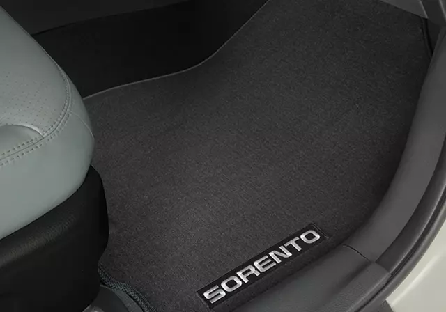 1U014ADU01 - Interior: Floor Mats, Carpet - 5 Passenger for Kia: Sorento Image