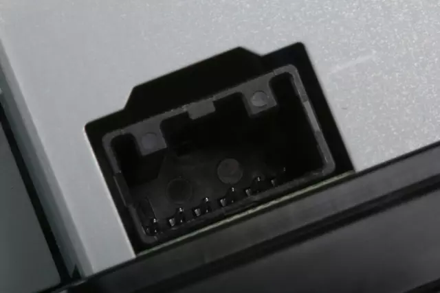 Very Light Cashmere Front Floor Console Cup Holder Plate - GM (84152587)