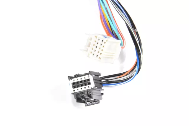 20756937 - Body: Mirror Assembly for Cadillac: Escalade, Escalade ESV, Escalade EXT | Chevrolet: Avalanche, Suburban 1500, Suburban 2500, Tahoe | GMC: Yukon, Yukon XL 1500, Yukon XL 2500 Image