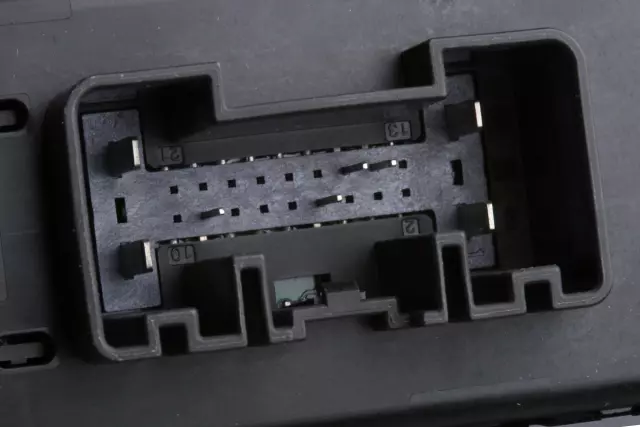 Black Front Driver Side Door Window Control Switch - GM (84699724)