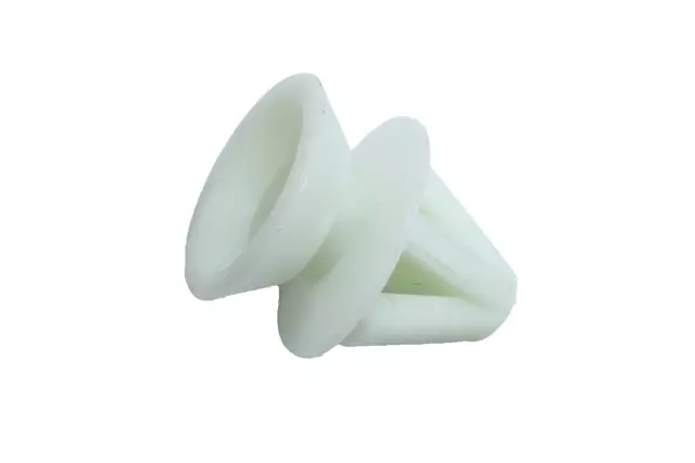 15721297 - Body: Upper Trim Retainer for Cadillac: Escalade, Escalade ESV | Chevrolet: Suburban 1500, Suburban 2500, Tahoe | GMC: Yukon, Yukon XL 1500, Yukon XL 2500 Image