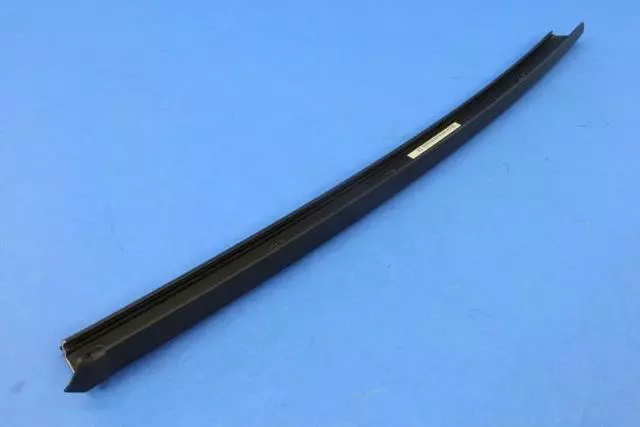 Molding, Left - Alfa Romeo (68240796AA)