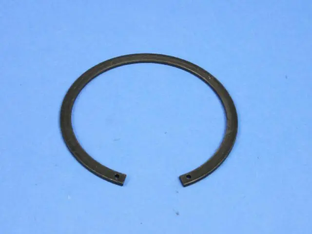 4461069 - 48RE; 4-Speed; Automatic Transmission: Snap Ring for Chrysler: Aspen | Dodge: Dakota, Durango, Ram 1500, Ram 2500, Ram 3500 | Jeep: Commander, Grand Cherokee, Liberty | Ram: 1500, 1500 Classic, 2500, 3500, Dakota Image