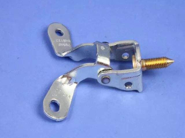 68299174AA - Doors, Door Mirrors and Related Parts: Liftgate Hinge for Dodge: Durango | Jeep: Grand Cherokee, Grand Cherokee WK Image