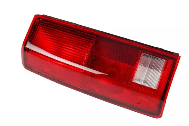 Tail Lamp Assembly - GM (05978023)