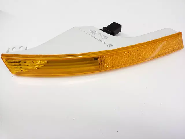 3C0953042K - : Signal Lamp for Volkswagen: Passat Image