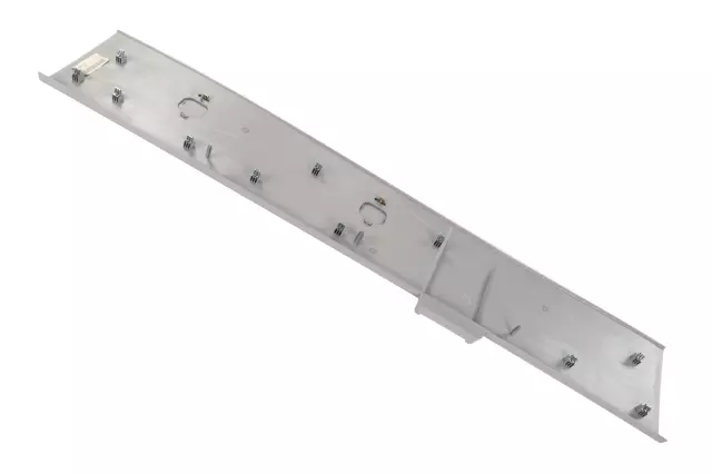 25841290 - Body: Back Glass Reveal Molding for Chevrolet: Silverado 1500, Silverado 2500 HD, Silverado 3500 HD | GMC: Sierra 1500, Sierra 2500 HD, Sierra 3500 HD Image