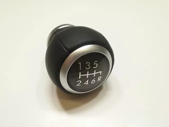 Shift Knob - Subaru (35022VA020)
