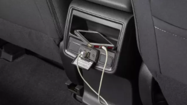 H671SSJ003 - Audio/Video: USB Charging Ports for Subaru: Forester Image