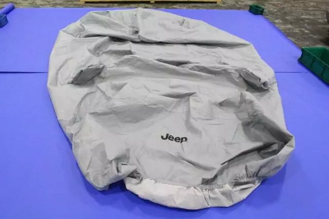 Cover Kit - Mopar (82210320)