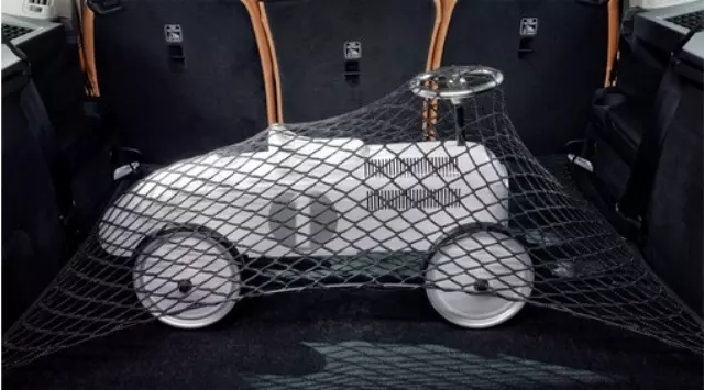 32332901 - Interior: Load Securing Net â€“ Luggage for Volvo Image