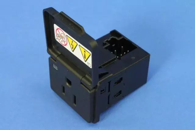 Inverter Power Outlet - Mopar (68159295AB)