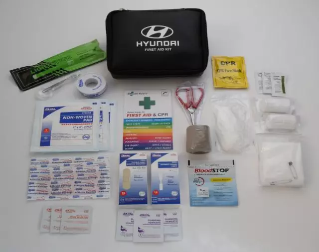 First Aid Kit - Hyundai (J0F73-AU000-25)