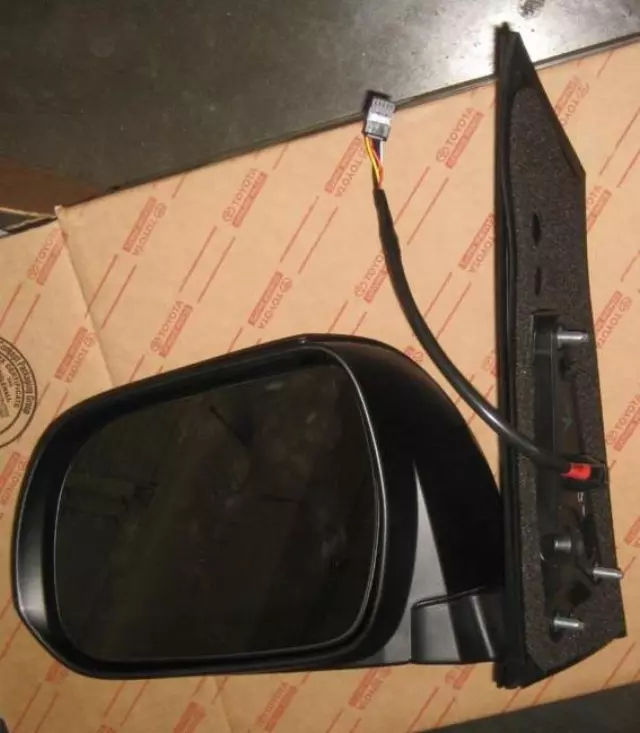 Mirror Assembly Outer R - Toyota (87940-08903)