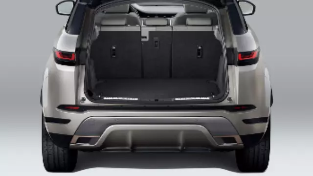 VPLZS0492PVJ - : Loadspace Luxury Carpet Mat for Land Rover: Range Rover Evoque Image