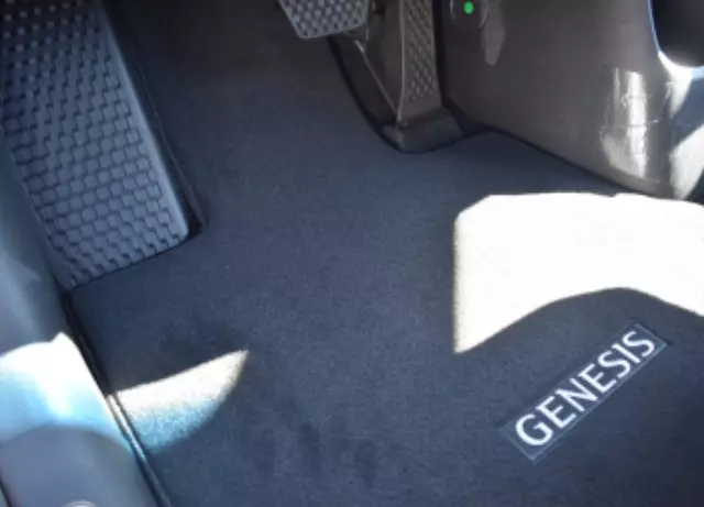 CUH14AB000LGR - Interior: Carpet Floor Mats - Light Gray for Genesis: GV60 Image