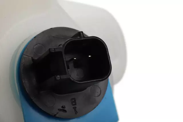 Windshield Washer Solvent Container - GM (84766304)