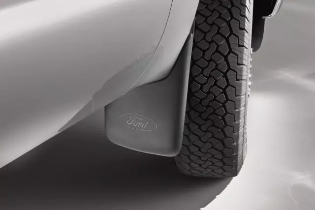 BC3Z16A550DB - Exterior: Splash Guards, With Wheel Lip Moldings for Ford: E-350 Super Duty, E-450 Super Duty, F-250 Super Duty, F-350 Super Duty, F-450 Super Duty, F-550 Super Duty Image