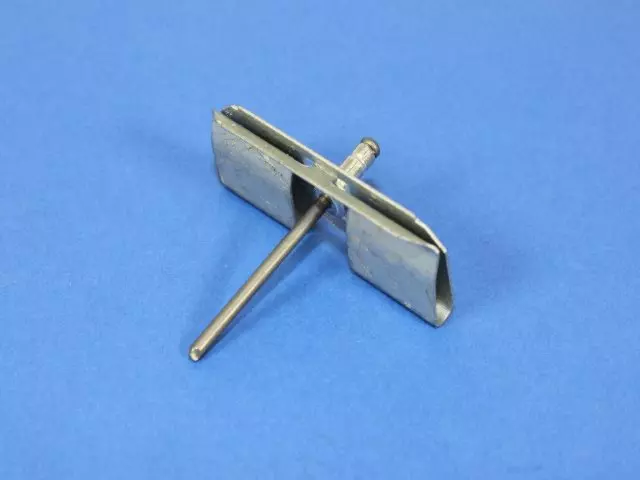 4857937AC - Exterior Ornamentation: Clip for Mopar Image