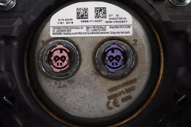 84686123 - : Black Steering Wheel Airbag for Chevrolet: Impala Image