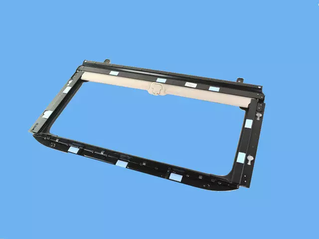 5SD25PD2AG - : Rear Window Sunshade for Mopar Image