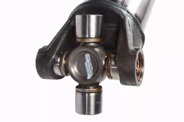 25936891 - Universals &amp; Rear Axle: Drive Shaft for Chevrolet: Silverado 2500 HD | GMC: Sierra 2500 HD Image