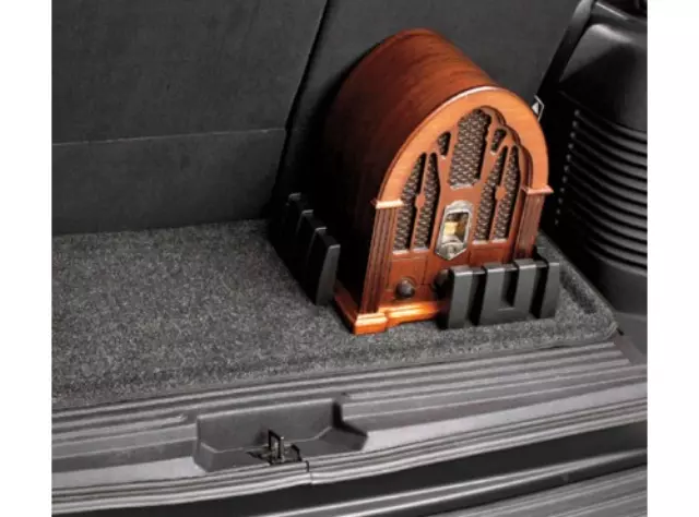 Cargo Logic System - Ford (8L8Z-7811600-AC)