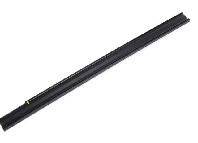 95423936 - : Lower Radiator Seal for GM Image