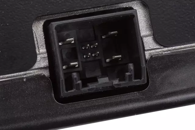 Accessory AC and DC Power Control Module - GM (23158670)